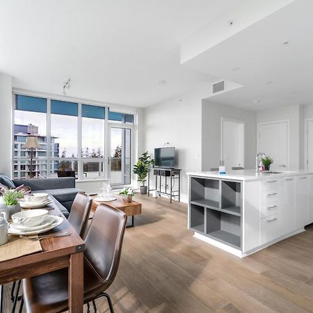 Urban Oasis: Stylish Apartment Retreat At Ubc Ванкувер Экстерьер фото
