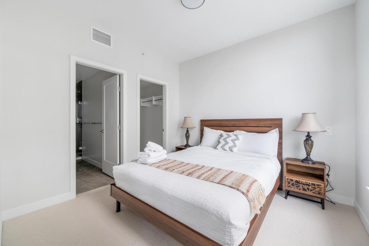 Urban Oasis: Stylish Apartment Retreat At Ubc Ванкувер Экстерьер фото